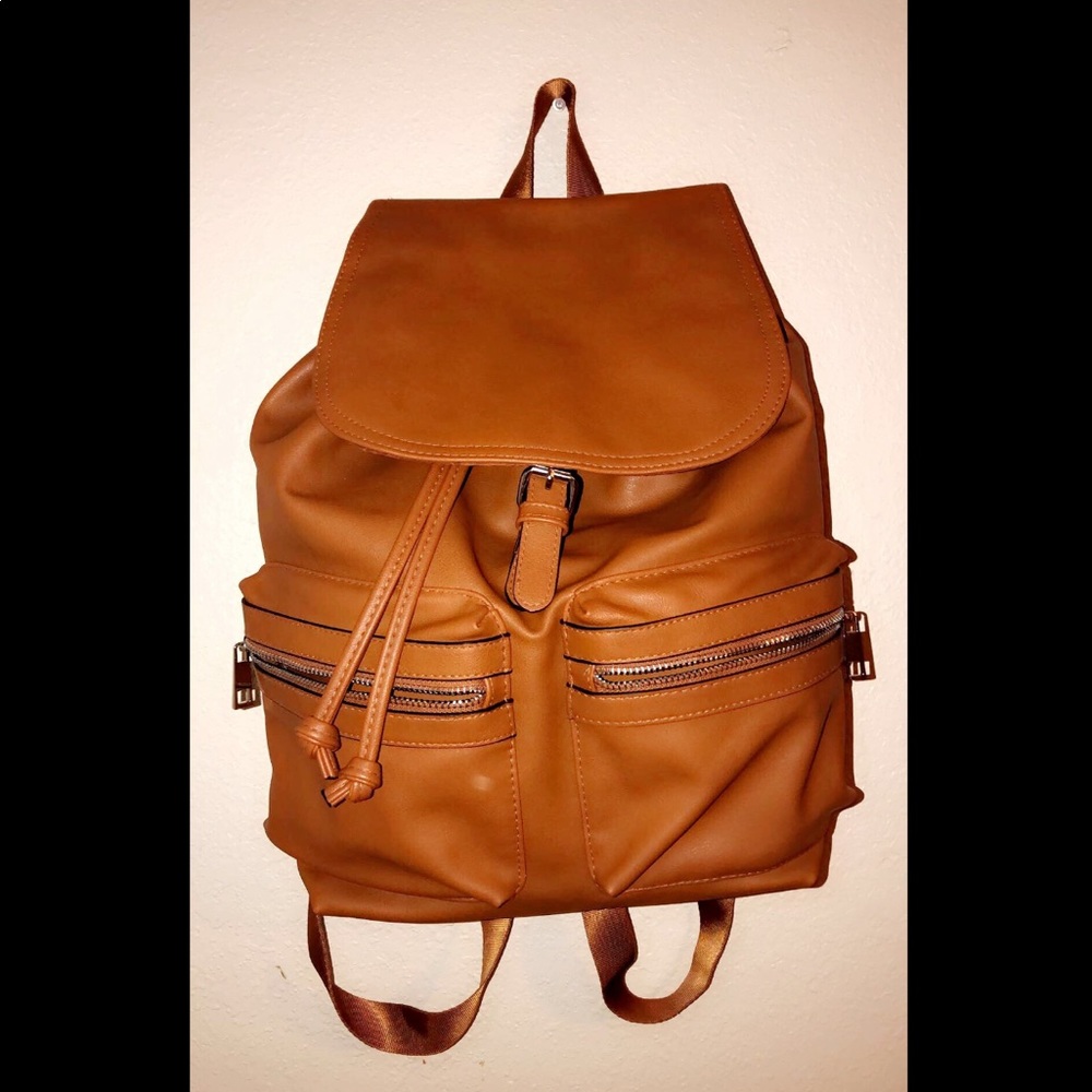 A New Stylish Bag... NEVER BEEN USED BEFORE!